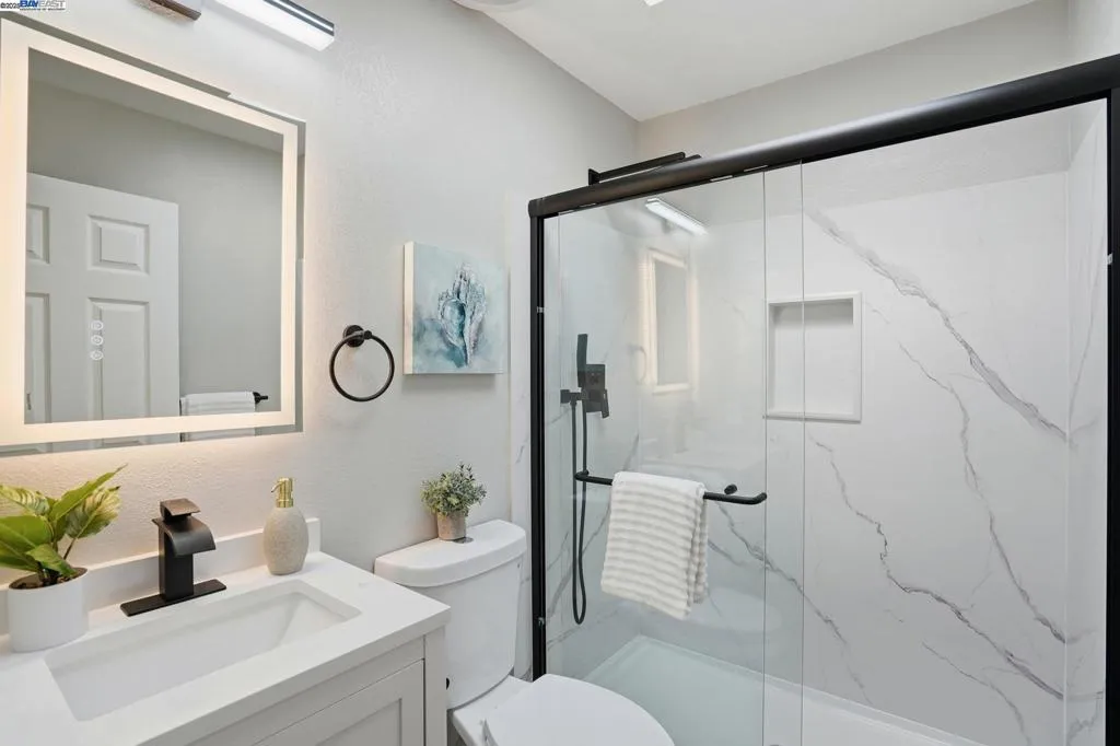 1699 Bandoni Ave, San Lorenzo, California 94580 home-pic-34